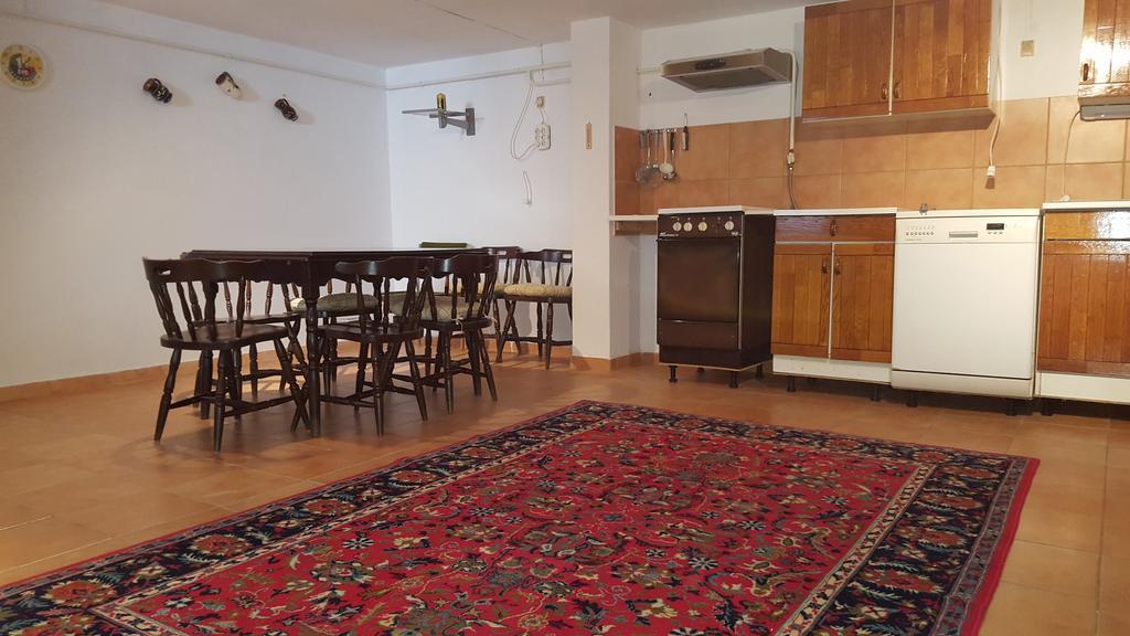 Hortenzia Apartment Сегед Экстерьер фото
